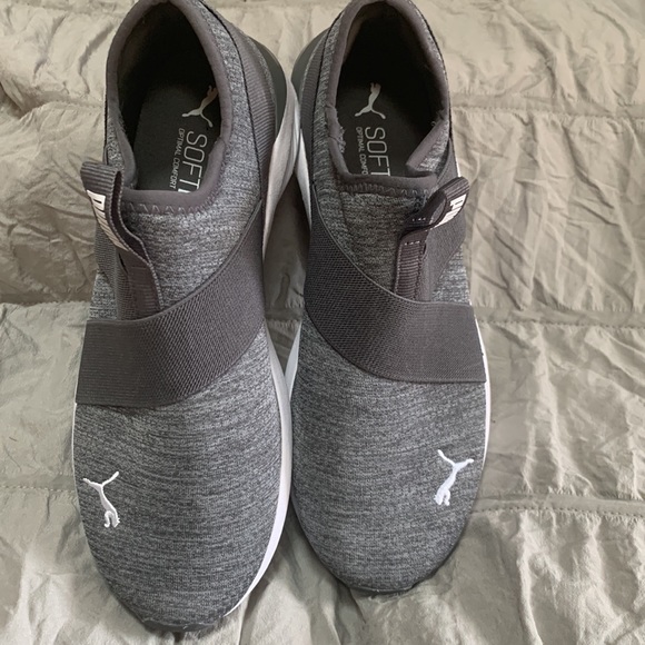 Womens puma prowl slip on sneakers/shoe size 8 EUC - Picture 8 of 12